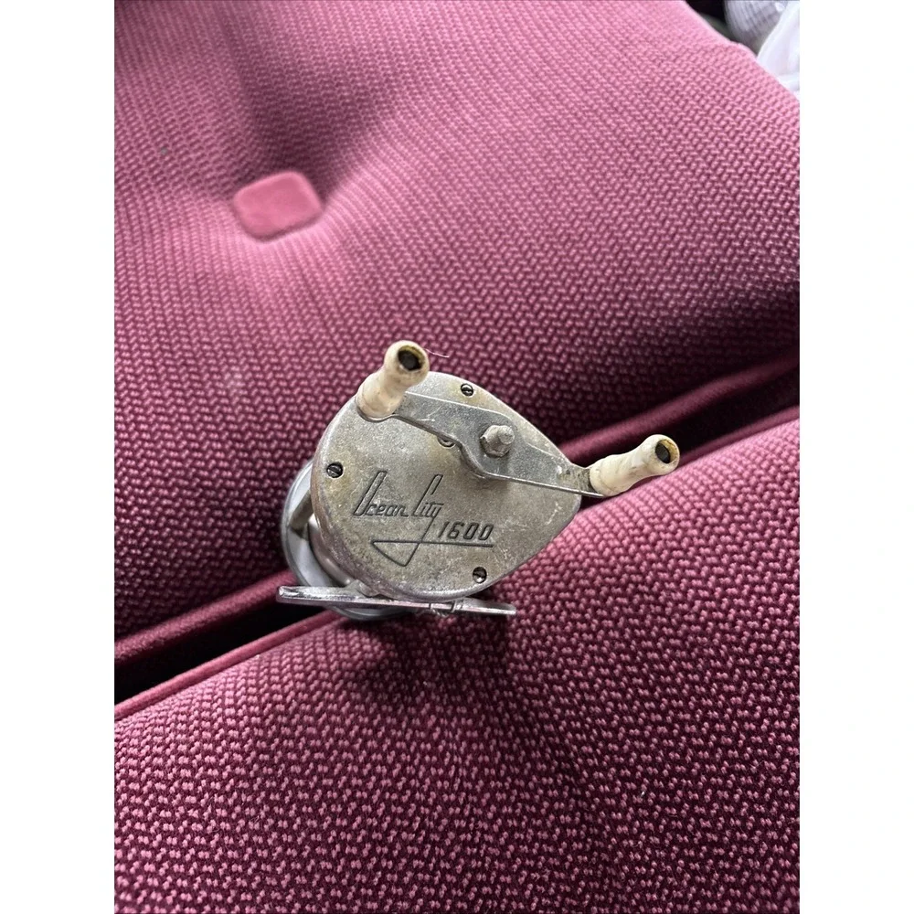 OCEAN CITY 1600 VINTAGE FISHING REEL
